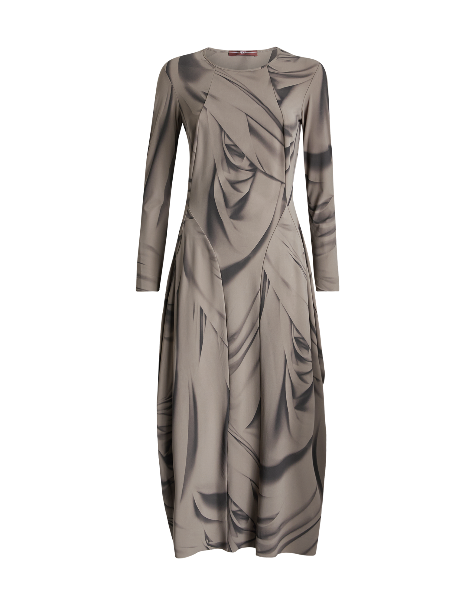 Frontalansicht des AT-LENGTH Kleids mit künstlerischem Drapery-Druck, langärmelig, rundem Ausschnitt und ballonförmigem Schnitt mit auffälligen Falten.